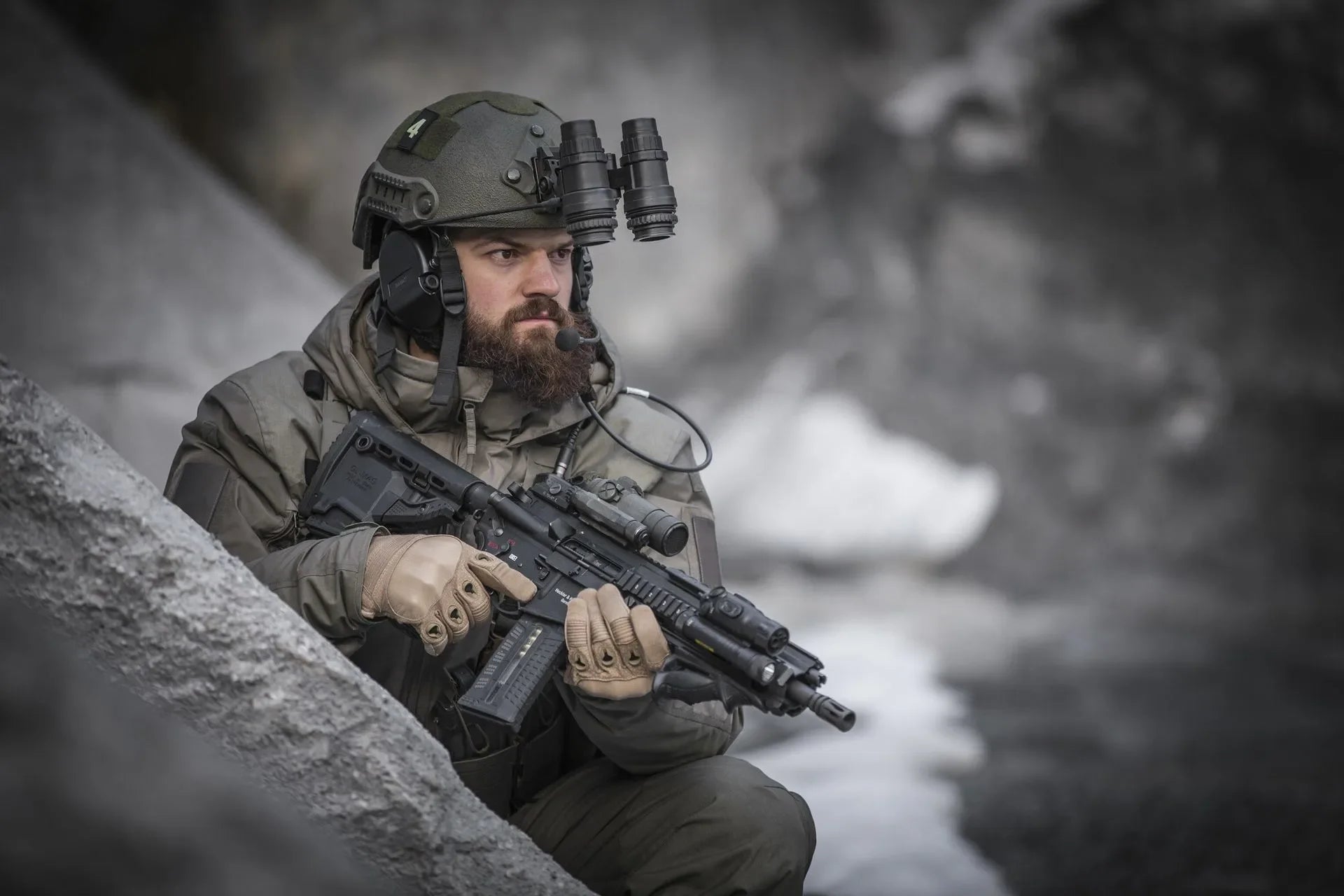 FROSTWARD™ Tactical Insulated Jacket